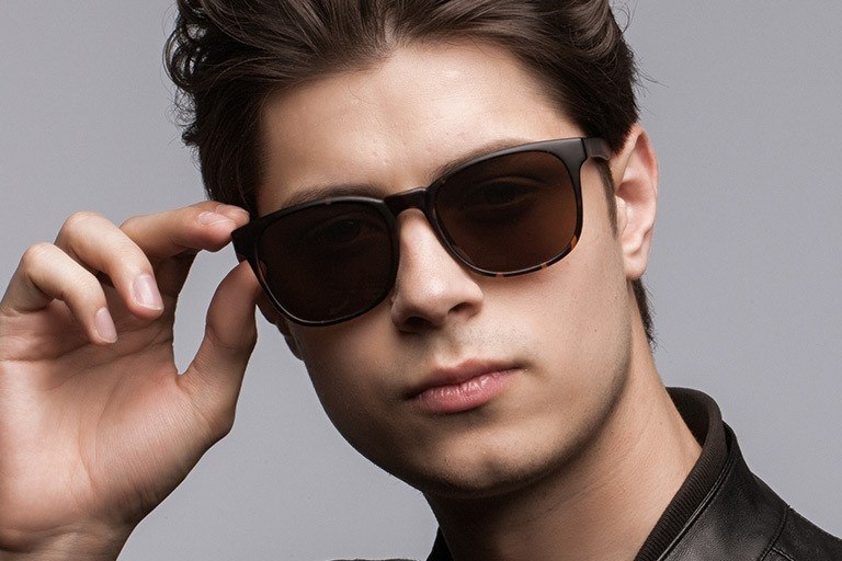 Male eye sun glasses